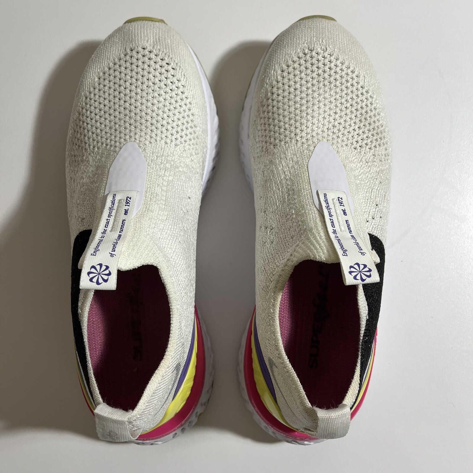 Nike Epic Phantom React Flyknit Shoe White Laser Fuschia Women's 6.5 image 4