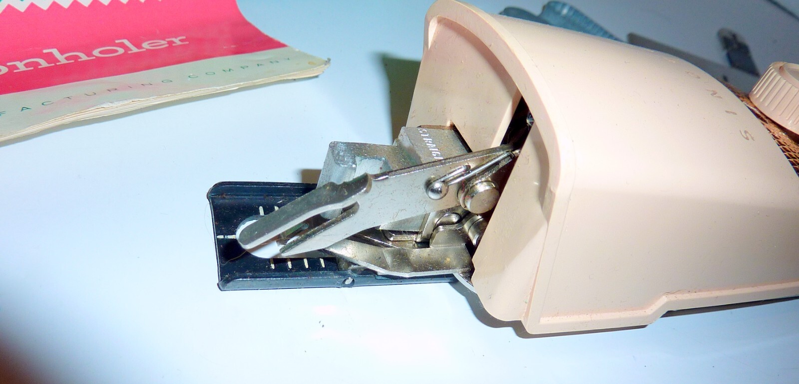 Singer 1960 Slant Needle Buttonholer Mint 489500 489510  With Manual   Complete