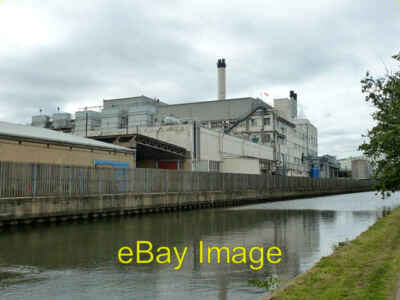 Photo 6x4 Nestle's Hayes factory Just one of eight factories this company c2012