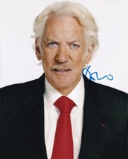 DONALD SUTHERLAND signed Autogramm 20x25cm THE HUNGER GAMES in Person autograph