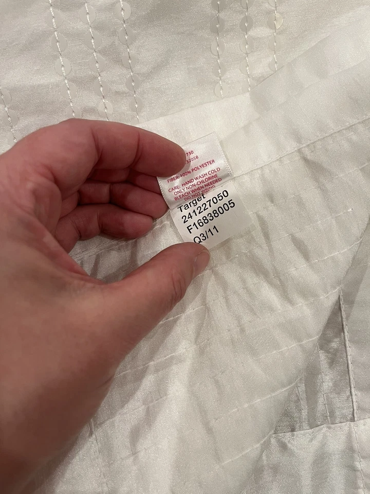 2 paneles de cortina Xhilaration Target blanco sedoso transparente lentejuelas bolsillo de varilla 54x84 Foto 3 de 4