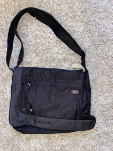 tumi messenger bag