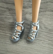Barbie Doll Replacement  Shoes Silver STRAPPY Heel Shoes / Sandals Authentic Toy