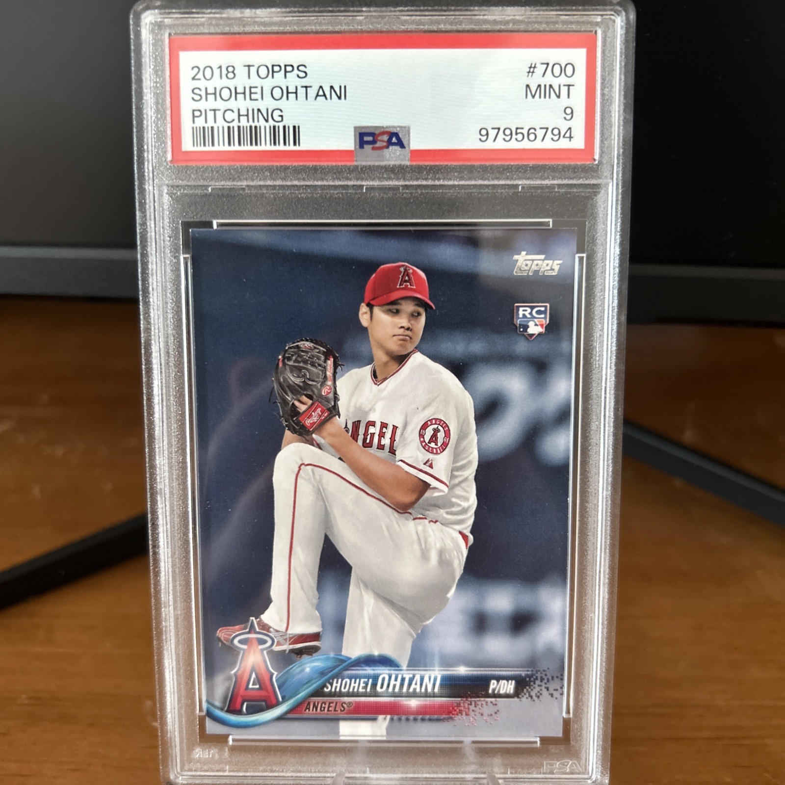 2018 Topps Chrome Shohei Ohtani #700 Pitching RC PSA 9
