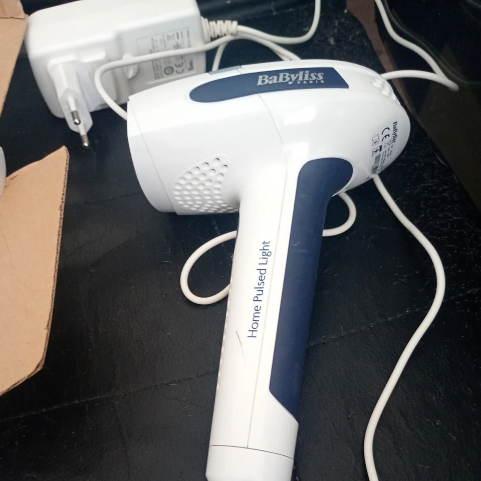 Epilateur Lumière pulsée Babyliss Homelight G910E - Photo 1/4