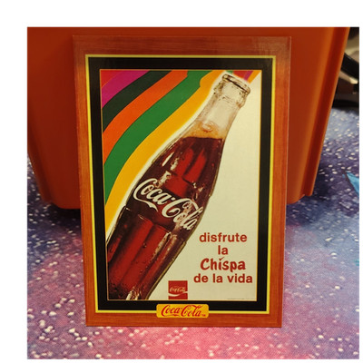 The Coca-Cola Collection Series 4 1999 #338 disfrute la chispa de la vida