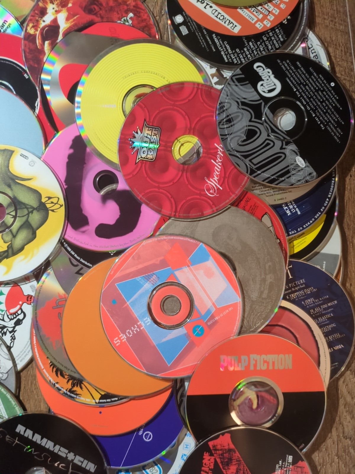 DiscGear Selector 100 Auto And Lot Of 100 Cds, Mainly Rock, Numetal And Ska