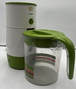Mr Coffee Iced Tea Maker TM43P 3Qt Green with Green Striped Pitcher Working