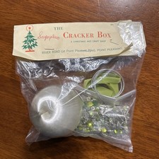 RARE Vintage The Cracker Box SUGARPLUM Boutique Christmas Ornament Kit, NOS
