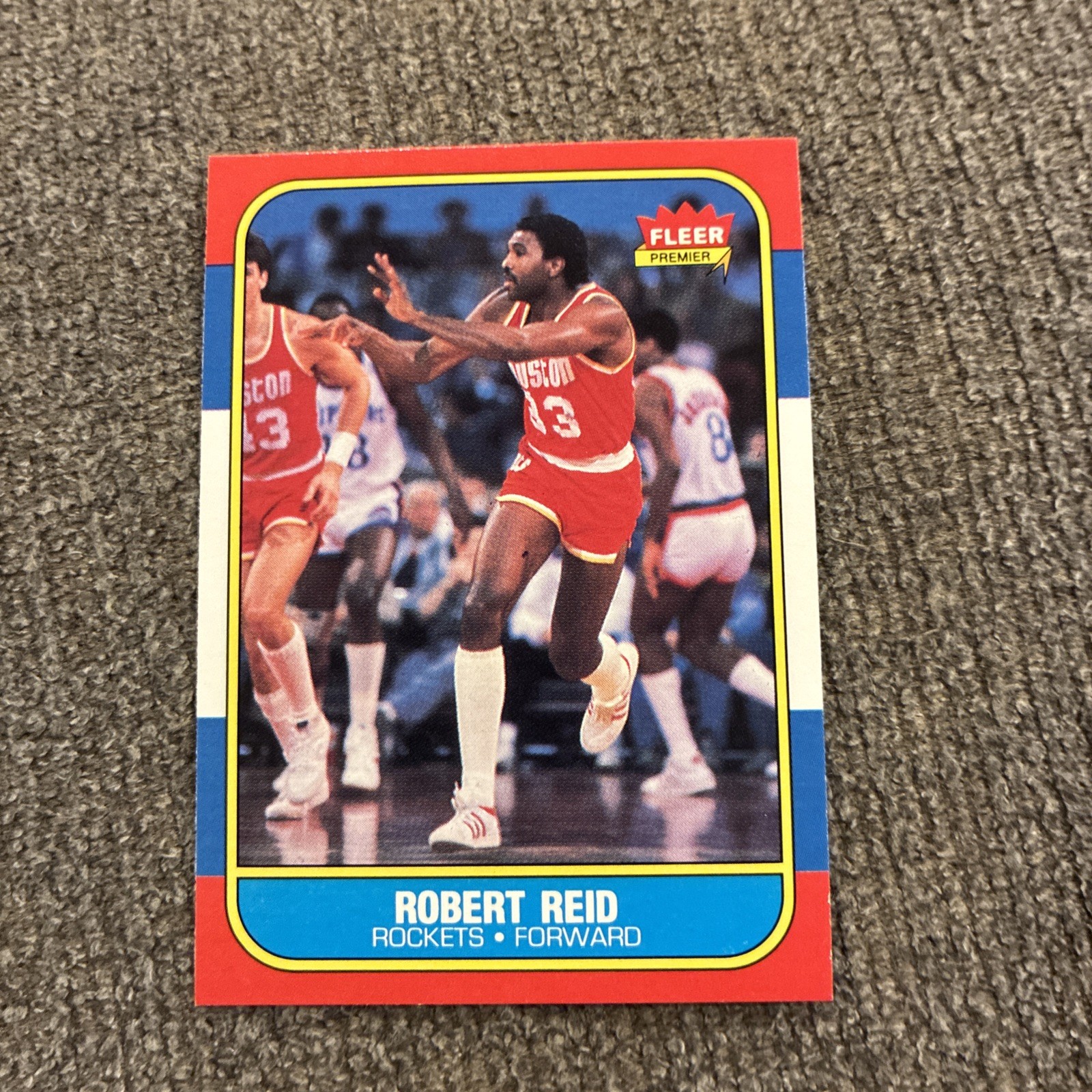 1986-87 Fleer Basketball #90 Robert Reid - Houston Rockets - Sharp Card! NM