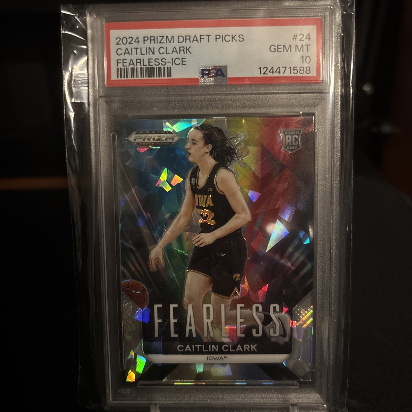 Caitlin Clark 2024 Panini Prizm Draft Picks Fearless cracked ice PSA 10 - #24 RC