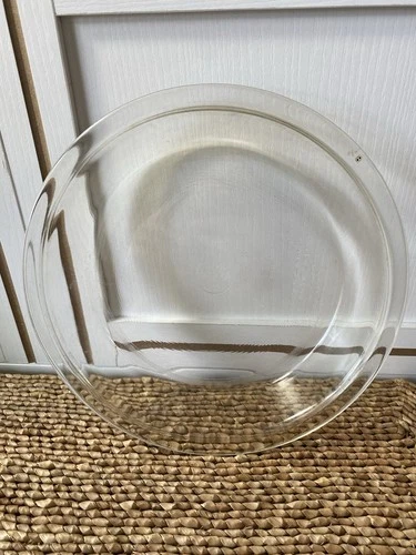 Vintage PYREX Glass Pie Plate 8 Inch Pie Dish Pre-Owned