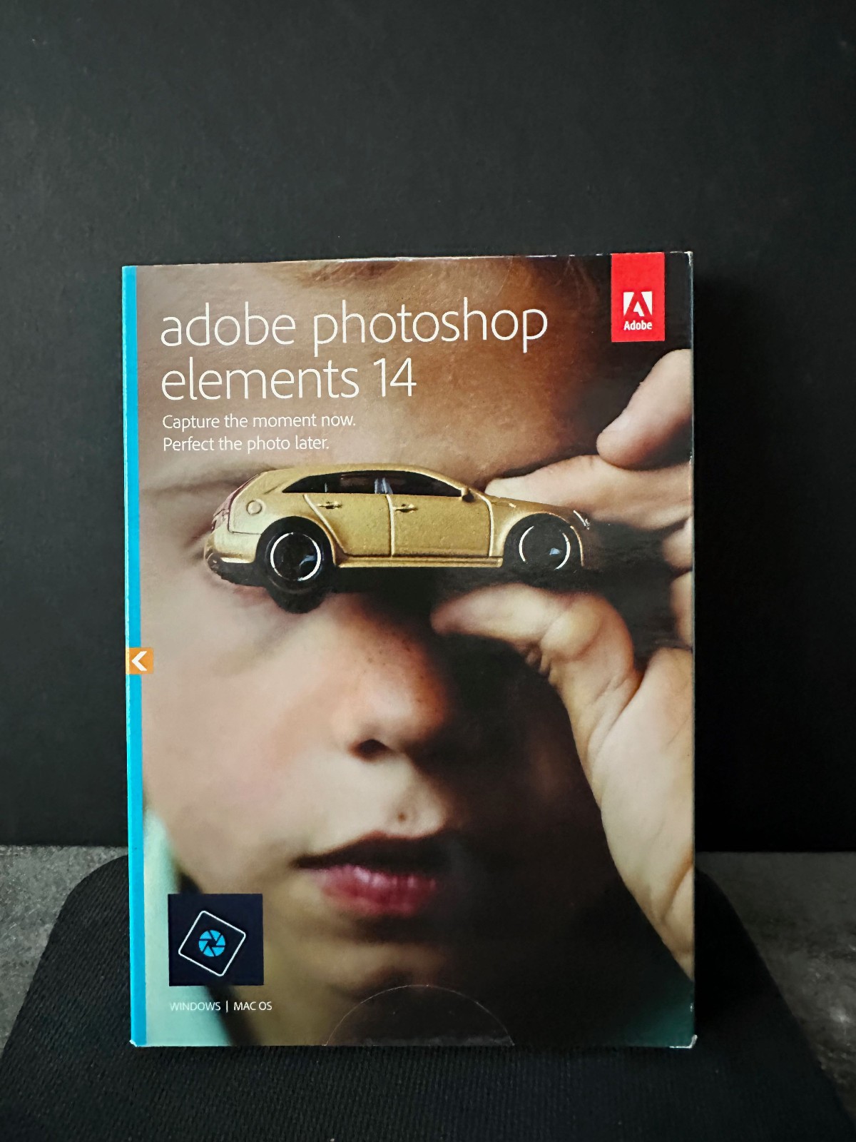 Adobe Photoshop Elements 14 for PC / Mac