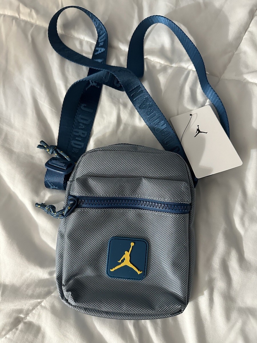 Nike Jordan Festival Crossbody Bag Fanny Pack Belt Waist Black