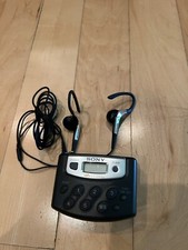 SONY SRF-M37V WALKMAN AM/FM RADIO TV/WEATHER DIGITAL MUSIC WITH SONY EAR. BUDS