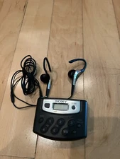 SONY SRF-M37V WALKMAN AM/FM RADIO TV/WEATHER DIGITAL MUSIC WITH SONY EAR. BUDS