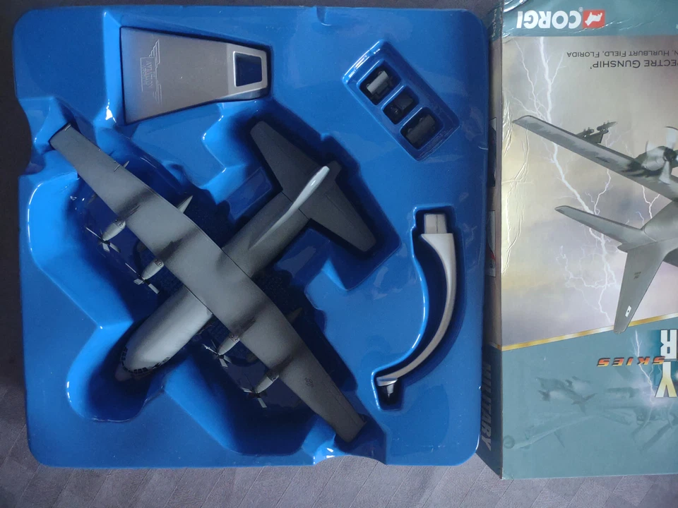 Die-cast Hercules AC-130H Spectre Aircraft (Corgi AA31306) - Immagine 4 di 4