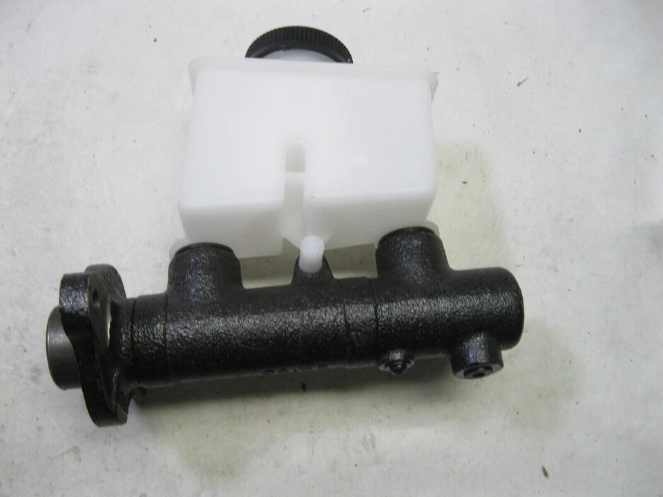 Brake Master Cylinder-New Master Cylinder Bendix 12375 fits 1989 Mazda MPV Foto 4 de 4