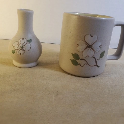 Vintage Pigeon Forge Pottery Coffee Cup & Bud Vase Dogwood Flower  Tennessee 