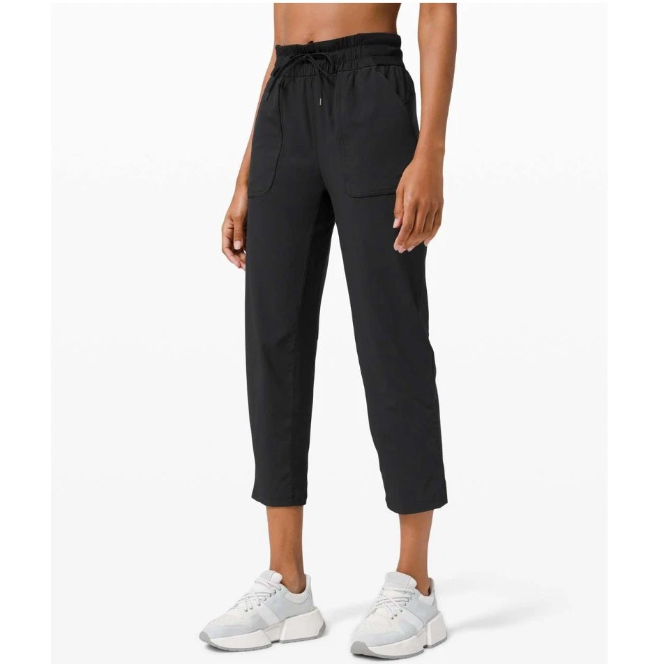 Lululemon Black Beyond the Studio Crop Pants Drawstring Pocket Classic Size 8