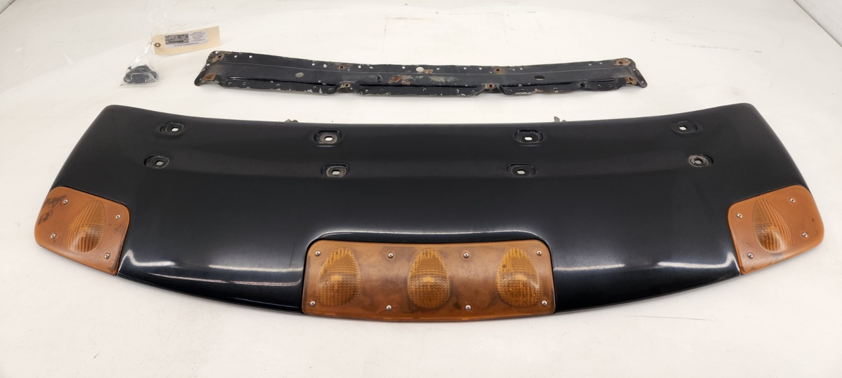 1999-2004 Ford F350 Lariat LE Platinum F650 Crewzer OEM Lighted