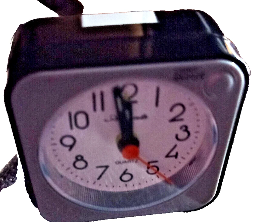 Atlanta kleine Reiswecker -Quarz  Neu OVP - Bild 2 von 2