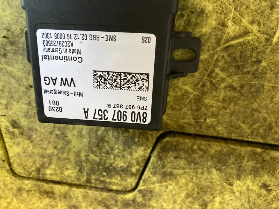 AUDI A3 S3 2016-2020 MÓDULO DE CONTROL DE RANGO DE FAROS 8V0907357A Foto 2 de 3