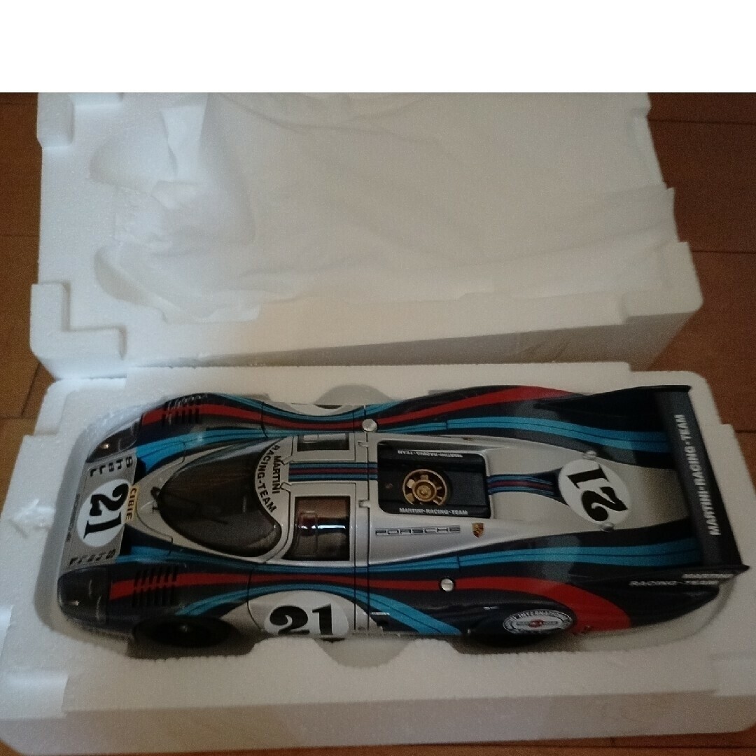 AUTOart Porsche Longtail 917 Millennium Die-cast 1/18 scale