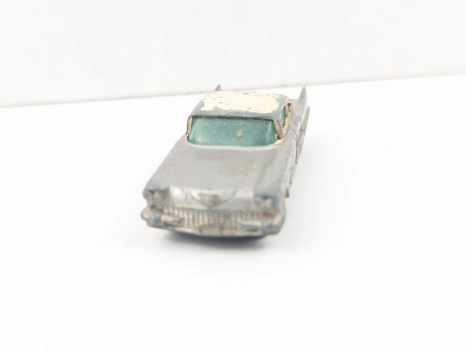 Coche de juguete fundido a presión plateado Cadillac Sixty Special #27 de colección Lesney Matchbox - Hecho en Foto 2 de 4