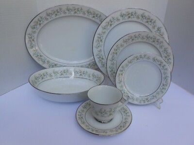 22 P NORITAKE Savannah DINNERWARE PLATE 2031 DINNER SALAD CUP bread platter  bowl