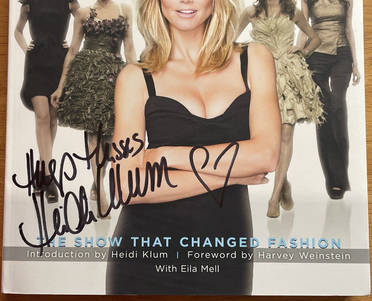 German Model Heidi Klum Autograph Book 
