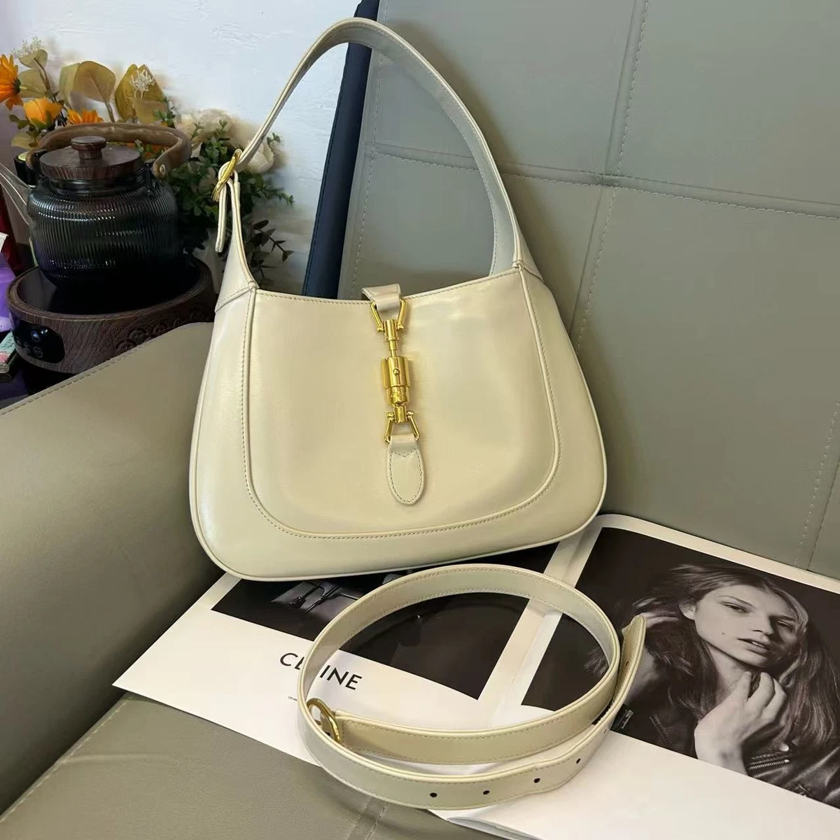 トートバッグ Gucci Jackie 1961 Small Hobo Bag White Leather Gold Hardware Dual