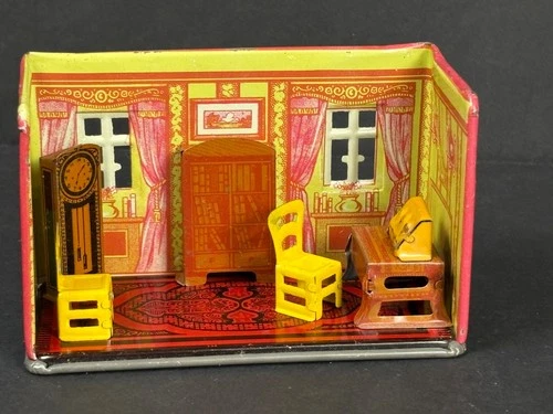 MARX TIN Litho NEWLYWEDS Library with Radio + Accessories No. 194 - 1920's/30's