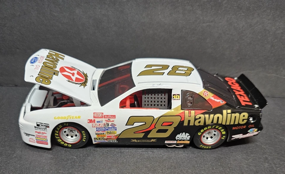 Ernie Irvan 28 德士古 Havoline 10 周年 1997 年 Thunderbird Revell #3899 银行套装 — 第 3/4 张图片