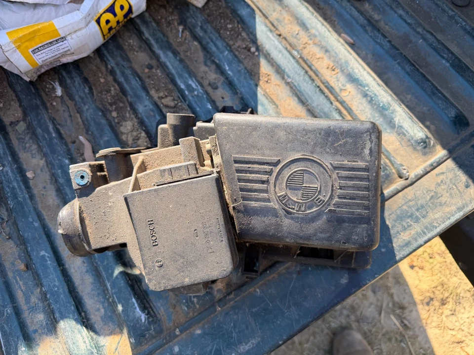 86 87 BMW 325E 528E 325 528 OEM MEDIDOR DE FLUJO DE AIRE MÁSICO SENSOR MAF CON CAJA DE ADMISIÓN DE AIRE Foto 2 de 4