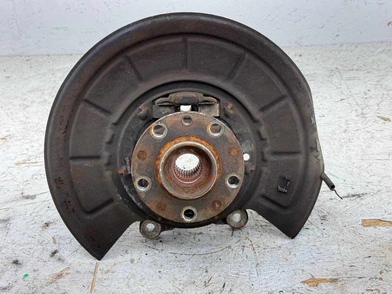2014-2019 Maserati Ghibli Quatroporte AWD Rear Right Spindle Knuckle Hub 