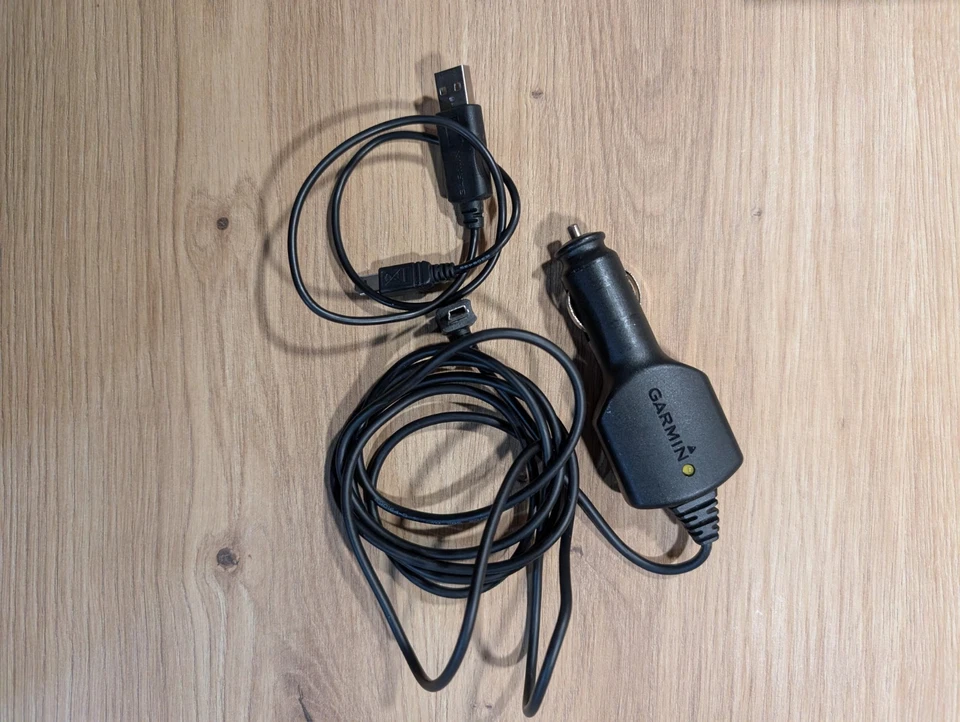 GARMIN NÜVI 2568 LMT-D GPS NAVIGATION | Auto | Guter Zustand | Funktionsfähig - Bild 4 von 4