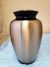 Modern Beautiful Design Handcrafted Urn for Human Ashes BA-631
