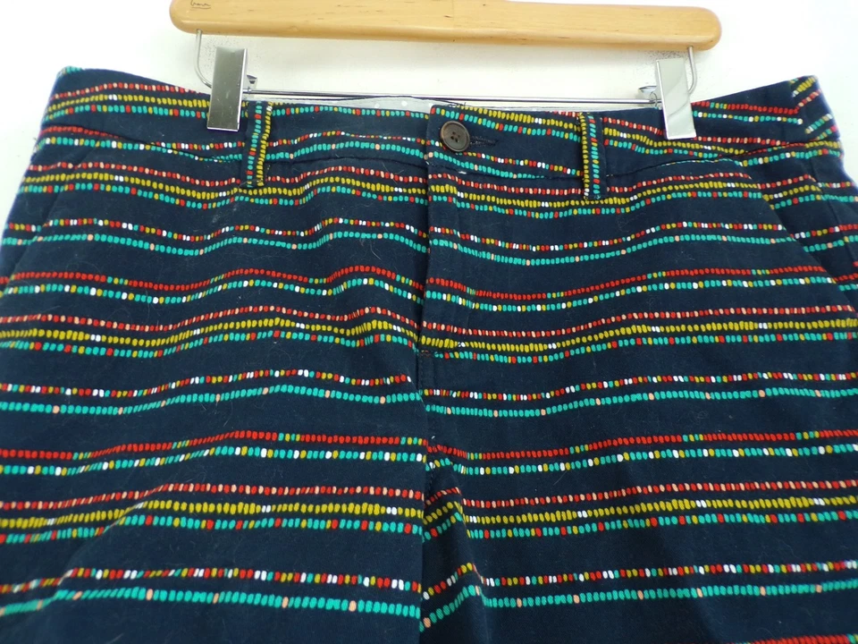 Shorts de verão feminino MERONA azul marinho azul-petróleo vermelho e amarelo estampado geométrico tamanho 10 - Imagem 2 de 4