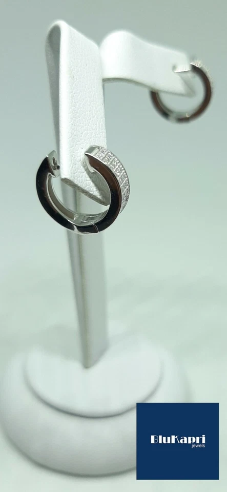 Orecchini cerchio uomo Donna in Argento  Cerchio  con zirconi pave'  14 mm - Immagine 3 di 4