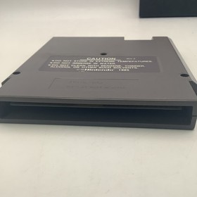 Cartucho perforado y funda Nintendo NES solamente