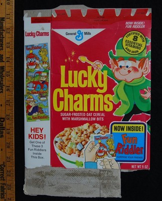 [ 1976 - 1977 LUCKY CHARMS Vintage Cereal Box - Fun Riddler Promo - 1970s ]