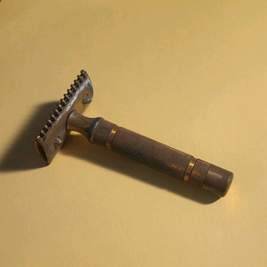 1920s Gillette "Old Type" open comb safety razor