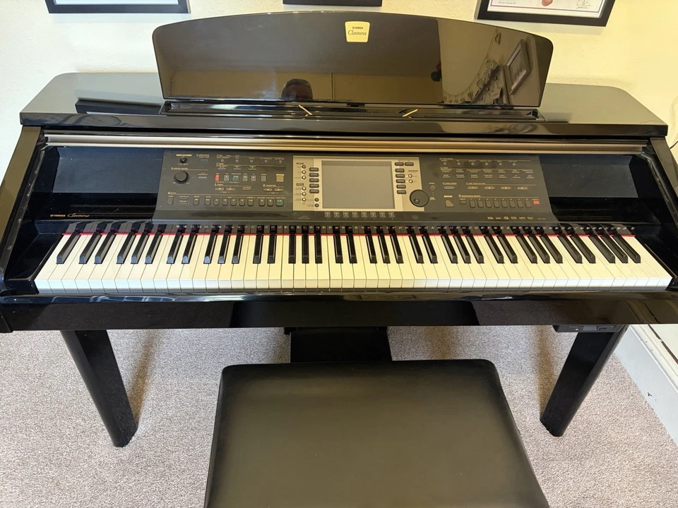 Yamaha Clavinova CVP-209 piano / arranger in Polished Ebony stock nr F011, photo 1 of 5