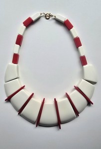 Vtg Red & White Statement Necklace Chunky Lucite Geometric Panels Art Deco Flair