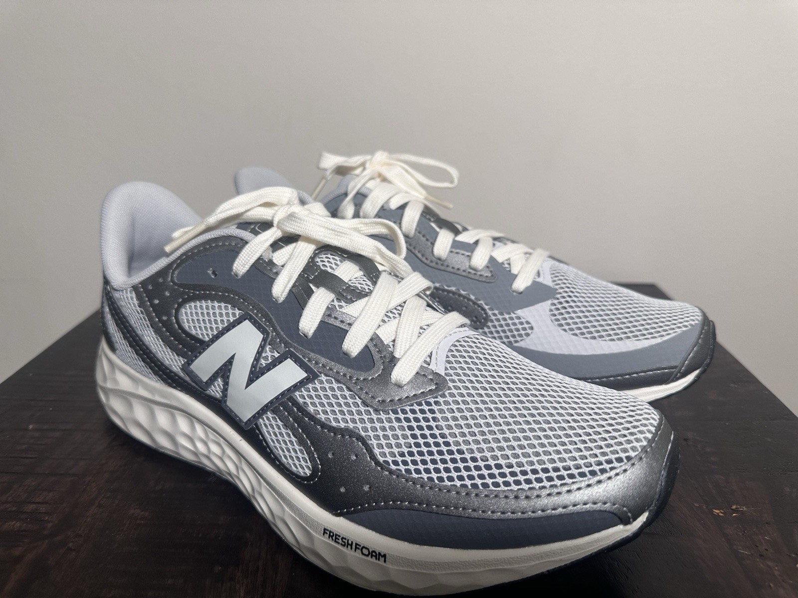 New Balance Men’s Fresh Foam Arishi V4 Running Sneaker Shoes Grey Sz 9  NWB thumbnail 2