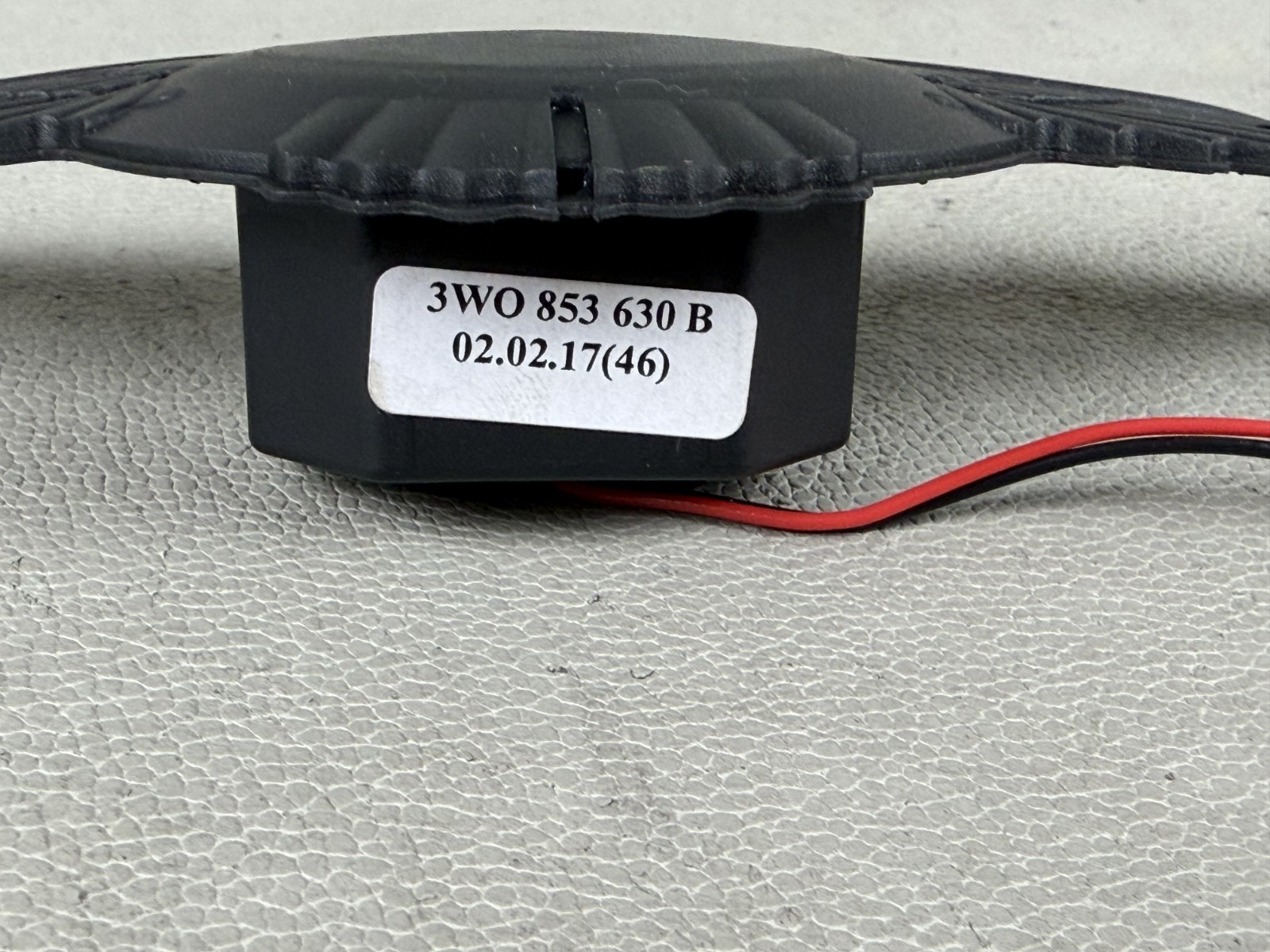 New! Never Used! Bentley Continental GT Trunk Boot Lid Switch Red V8 3W0853680B