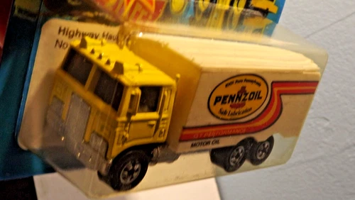 Hot Wheels_1980_Highway Hauler_HK Base_M&M_Pennzoil_MOC_Vintage Workhorses