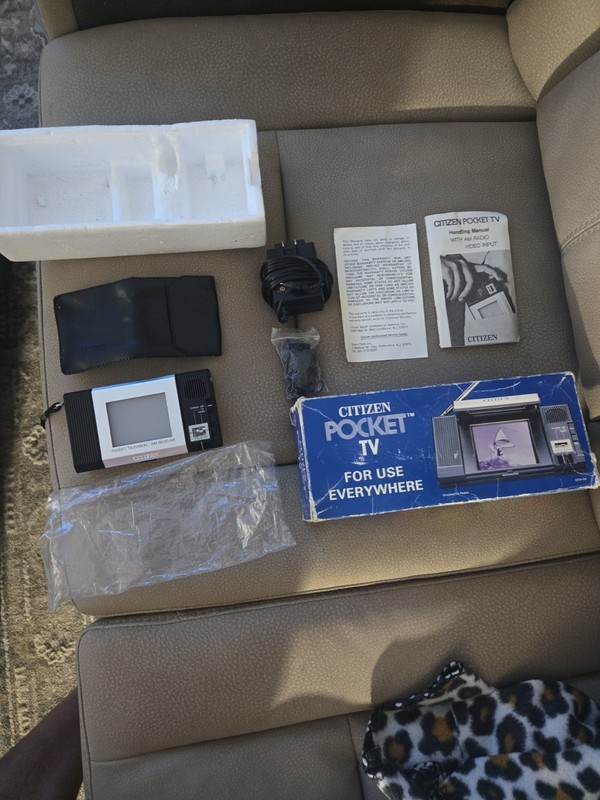 Citizen Pocket TV Portable AM Receiver 03TA-0A w/ Box & Manual