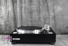 YAMAHA GT-2000 Direct Drive Record Turntable in Very Good Condition